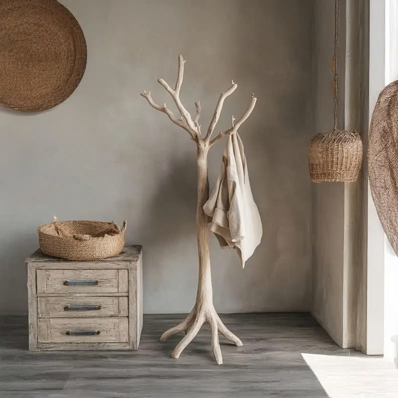 Tree Branch Coat Rack Driftwood Wall Hanger with Decorative Hooks
